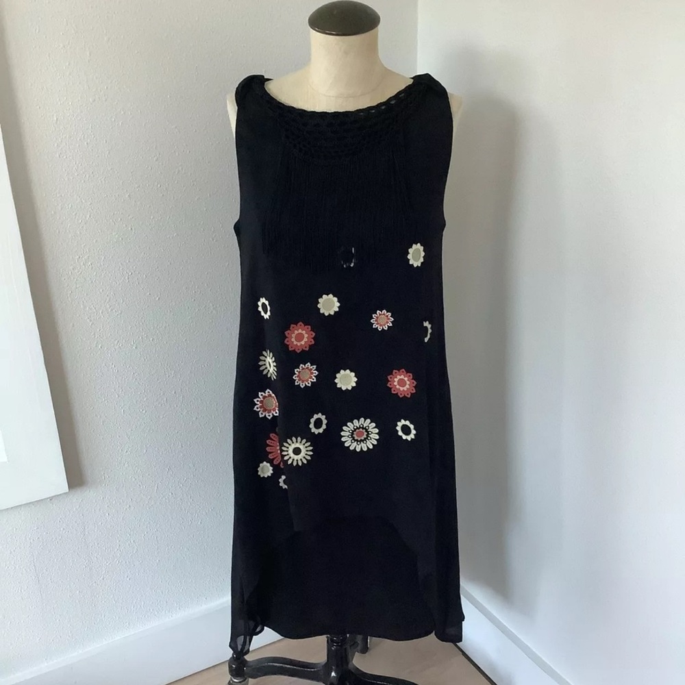 Black Cocktail Casual Dress Mid Length Fully-lined By Desigual NWOT. Size small